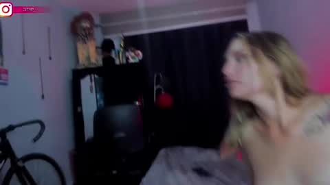 Snapshot of boylatin_777 chatting on 03.12.25 miguel online show from 03.12.25