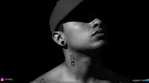 Snapshot of boylatin_777 chatting on 10.06.25 miguel online show from 10.06.25