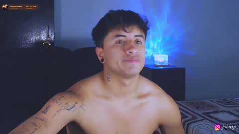 Snapshot of boylatin_777 chatting on 10.22.25 miguel online show from 10.22.25