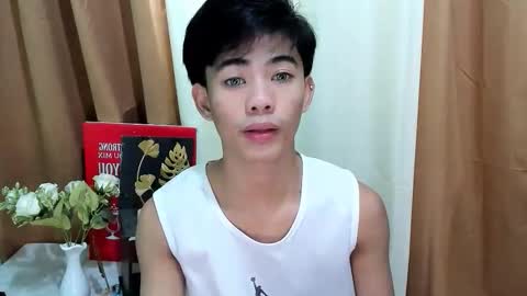 Snapshot of boynextdoor4ux chatting on 10.23.25 HI IM JAMES DONT FORGET GIVE ME THUMBS UP AND JOIN TO MY FANCLUB online show from 10.23.25
