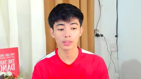 Snapshot of boynextdoor4ux chatting on 12.21.25 HI IM JAMES DONT FORGET GIVE ME THUMBS UP AND JOIN TO MY FANCLUB online show from 12.21.25