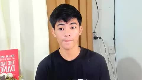 Snapshot of boynextdoor4ux chatting on 12.22.25 HI IM JAMES DONT FORGET GIVE ME THUMBS UP AND JOIN TO MY FANCLUB online show from 12.22.25