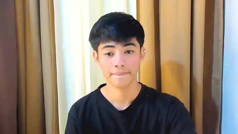 Snapshot of boynextdoor4ux chatting on 01.17.26 HI IM JAMES DONT FORGET GIVE ME THUMBS UP AND JOIN TO MY FANCLUB online show from 01.17.26