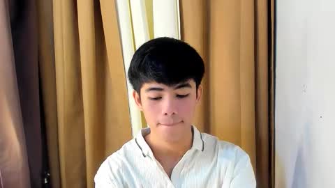 Snapshot of boynextdoor4ux chatting on 02.04.26 HI IM JAMES DONT FORGET GIVE ME THUMBS UP AND JOIN TO MY FANCLUB online show from 02.04.26