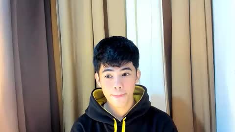 Snapshot of boynextdoor4ux chatting on 03.12.26 HI IM JAMES DONT FORGET GIVE ME THUMBS UP AND JOIN TO MY FANCLUB online show from 03.12.26