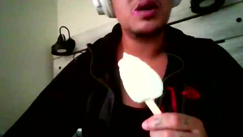 Snapshot of boypussy4lyfe chatting on 11.01.25 boypussy4lyfe online show from 11.01.25