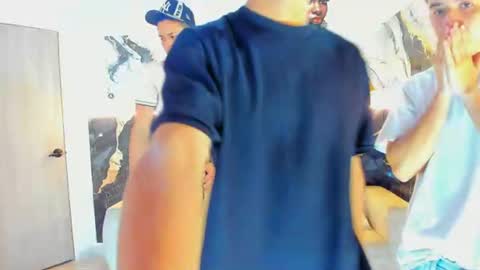 Snapshot of boysdeluxemilitary chatting on 07.16.26 JHON ARES AND NEID online show from 07.16.26