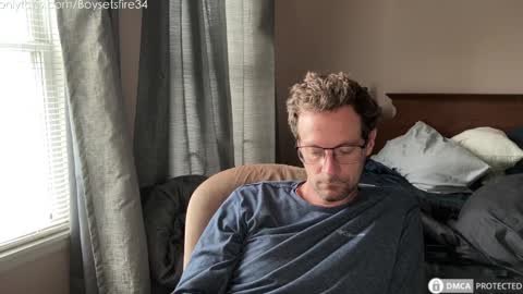 Snapshot of boysetsfire34 chatting on 09.25.25 boysetsfire34 online show from 09.25.25