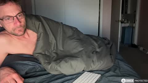 Snapshot of boysetsfire34 chatting on 09.29.25 boysetsfire34 online show from 09.29.25