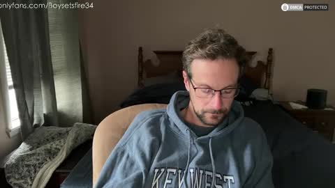 Snapshot of boysetsfire34 chatting on 11.18.25 boysetsfire34 online show from 11.18.25