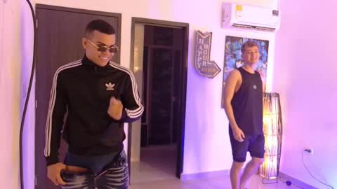 Angelo Mark Fernando Taylor online show from 11.11.25