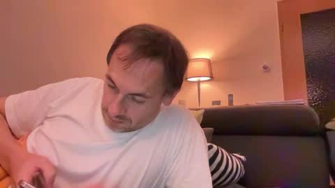 Snapshot of boyslut8 chatting on 10.06.25 boytoyhh online show from 10.06.25