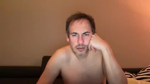 Snapshot of boyslut8 chatting on 10.21.25 boytoyhh online show from 10.21.25