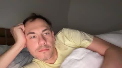 Snapshot of boyslut8 chatting on 11.28.25 boytoyhh online show from 11.28.25