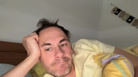 Snapshot of boyslut8 chatting on 01.06.26 boytoyhh online show from 01.06.26