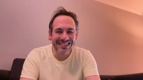 Snapshot of boyslut8 chatting on 01.14.26 boytoyhh online show from 01.14.26