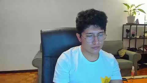 Snapshot of boytwink_20 chatting on 11.06.25 boytwink_20 online show from 11.06.25