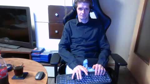 bponie1 online show from 12.04.24