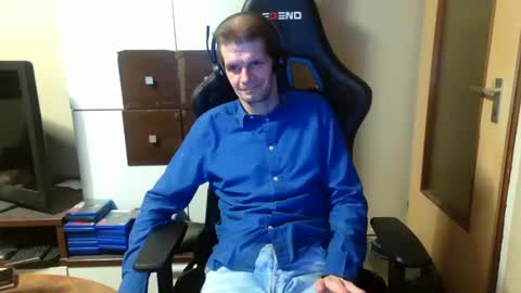 bponie1 online show from 12.14.24