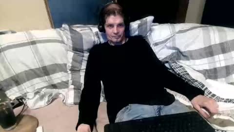 bponie1 online show from 10.31.25