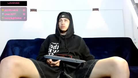 Snapshot of br4ndon_cooper chatting on 09.27.25 Brandon online show from 09.27.25