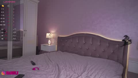 Lana  online show from 02.06.25