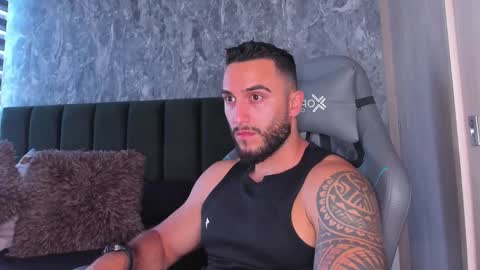 Snapshot of brad1_ chatting on 09.09.25 instagramBrad mayers1twittermayersbrad online show from 09.09.25