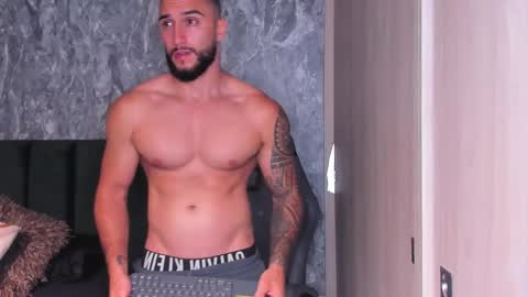 Snapshot of brad1_ chatting on 11.10.25 instagramBrad mayers1twittermayersbrad online show from 11.10.25