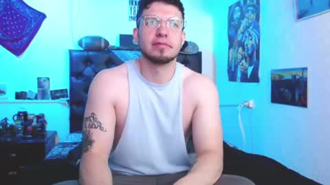 brad hot boy online show from 01.25.25