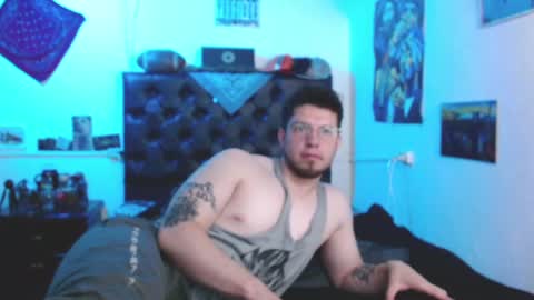 brad hot boy online show from 02.15.25