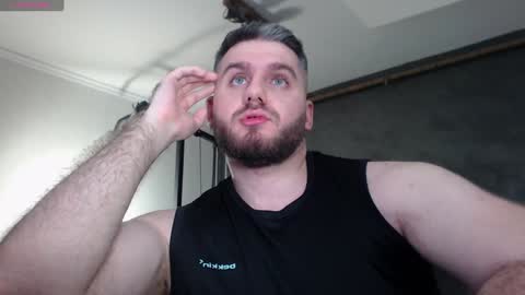 Snapshot of brad_pittfall chatting on 12.03.24 ask me online show from 12.03.24