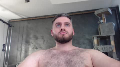 Snapshot of brad_pittfall chatting on 12.05.24 ask me online show from 12.05.24