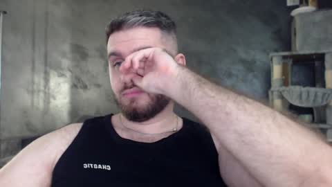 Snapshot of brad_pittfall chatting on 12.31.24 ask me online show from 12.31.24