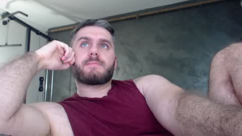 Snapshot of brad_pittfall chatting on 01.05.25 ask me online show from 01.05.25