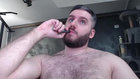 Snapshot of brad_pittfall chatting on 03.09.25 ask me online show from 03.09.25