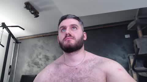 Snapshot of brad_pittfall chatting on 03.11.25 ask me online show from 03.11.25