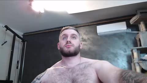 Snapshot of brad_pittfall chatting on 09.14.25 ask me online show from 09.14.25