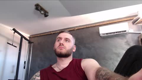 Snapshot of brad_pittfall chatting on 09.15.25 ask me online show from 09.15.25