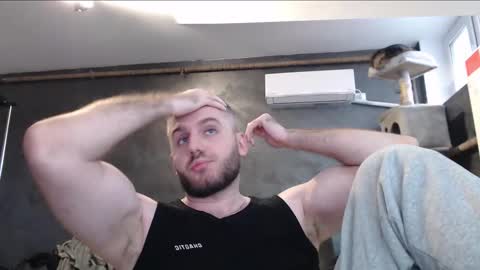 Snapshot of brad_pittfall chatting on 09.26.25 ask me online show from 09.26.25