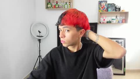 Snapshot of brad_thomson chatting on 12.01.25 brad_thomson online show from 12.01.25