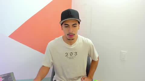 Snapshot of brad_usma chatting on 02.08.25 BRAD USMA online show from 02.08.25