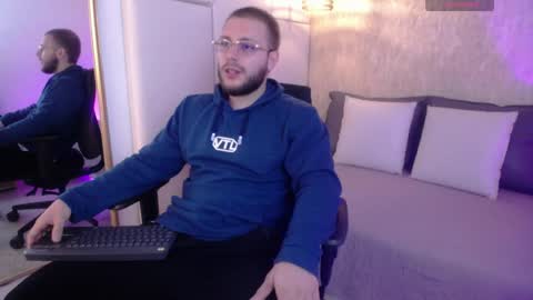 Snapshot of bradley_musscle chatting on 04.11.26 bradley_musscle online show from 04.11.26