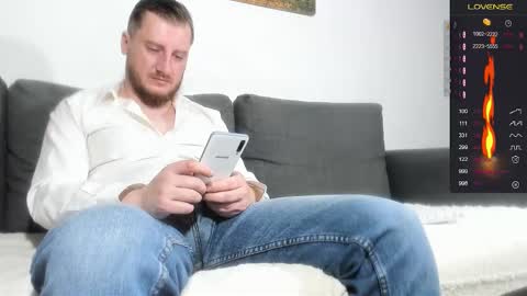 Snapshot of bradryder__ chatting on 01.12.26 Call me Alex online show from 01.12.26