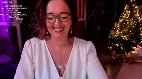 Snapshot of braingirl chatting on 12.15.24 I see you X-twitter its braingirl online show from 12.15.24