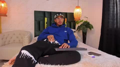 Brand  online show from 11.17.25