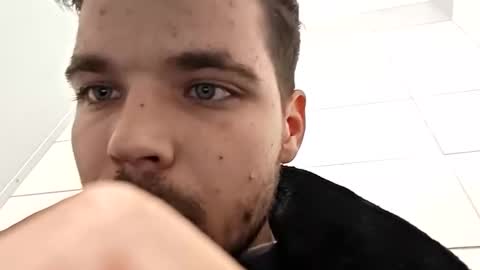 Snapshot of brandon_white_3 chatting on 10.21.25 Brandon online show from 10.21.25