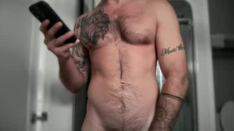 Snapshot of brandonconrad chatting on 11.12.25 brandonconrad online show from 11.12.25