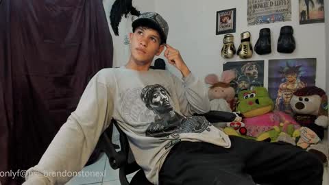 Snapshot of brandonstonexl chatting on 02.25.26 Brandon Stone online show from 02.25.26