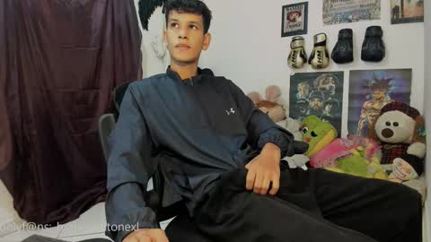 Snapshot of brandonstonexl chatting on 02.26.26 Brandon Stone online show from 02.26.26