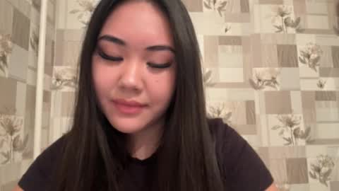 Aypril   online show from 09.28.25